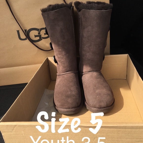 UGG Shoes - 🆕 Ugg Boots 🌸SOLD